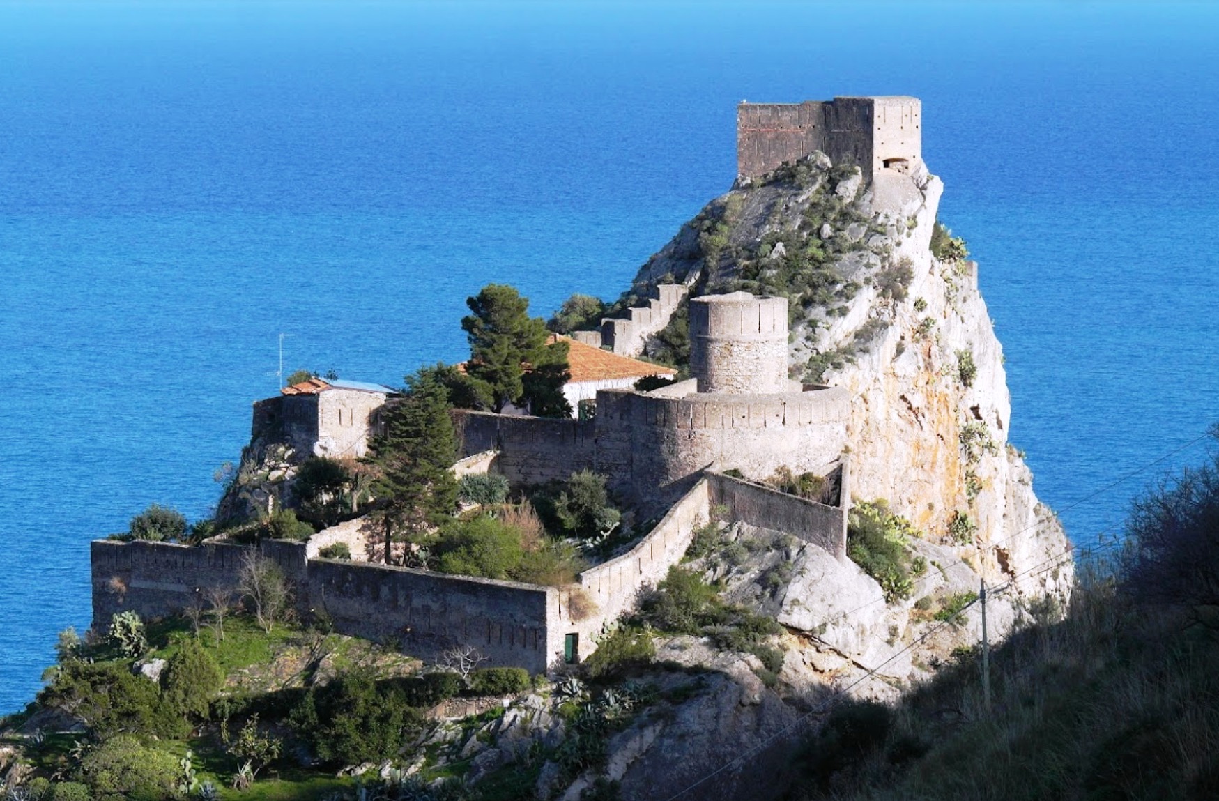 Castello di Sant'Alessio Siculo (Sant'Alessio Siculo) Messina - Sicilia ...