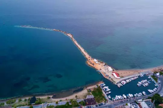 Port Nea Makri